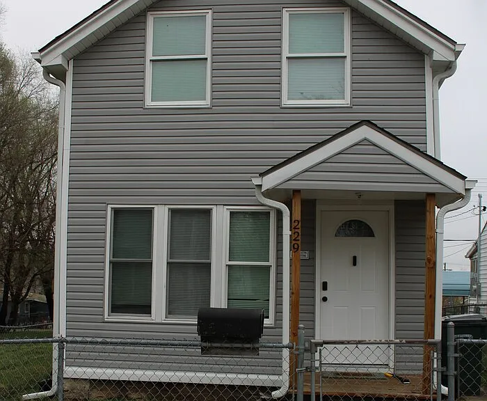 229 Osage St — Photo 1