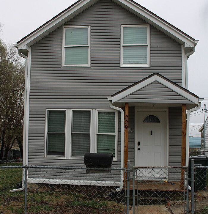 1st image of 229 Osage St