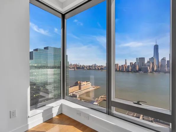 99 Hudson Street image 25 of 49