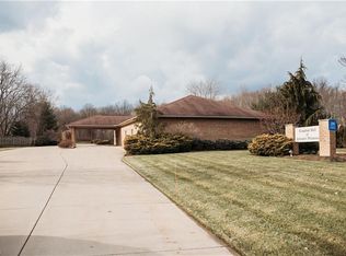9500 Lindbergh Blvd, Olmsted Falls, OH 44138