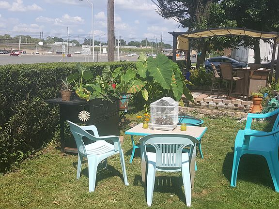 Sitting area