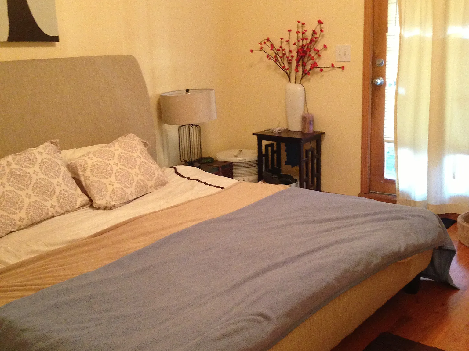 3 bed, 1300 sqft, $900 — Photo 3