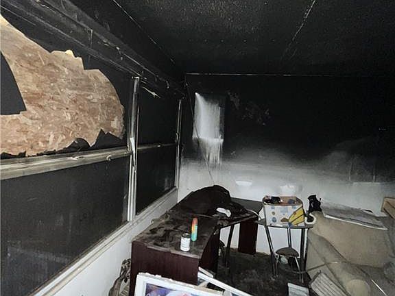 4th image of 7409 E 49th St