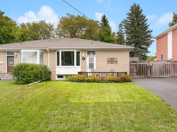 45 Bailey Cres, Aurora, ON L4G 2B2