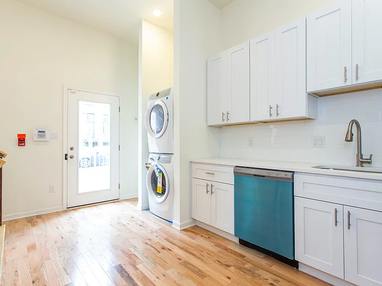 640 N 32nd St #1RR — Photo 7