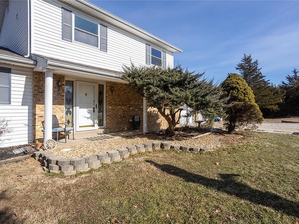 4412 Maple Ln, De Soto, MO 63020 | Zillow