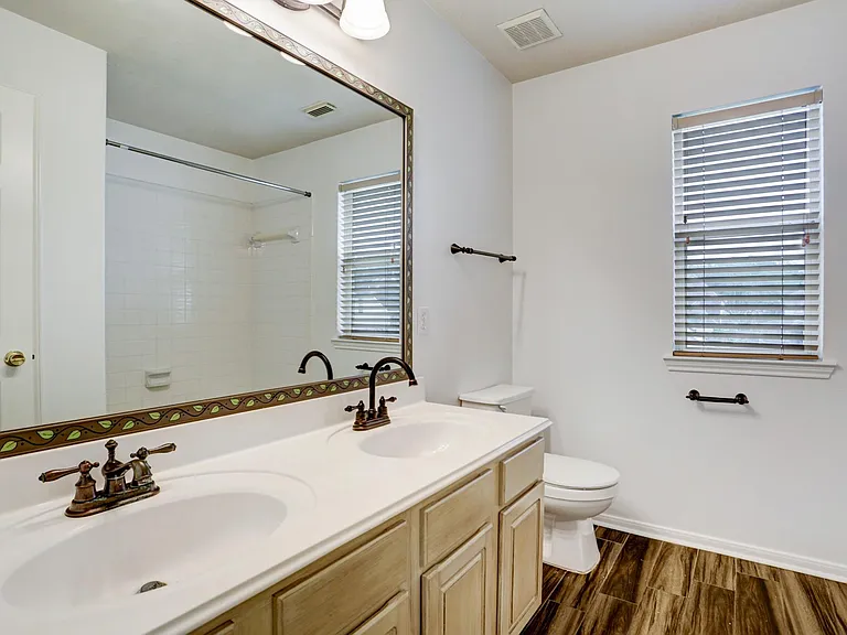 10410 Five Oaks Ct — Photo 30