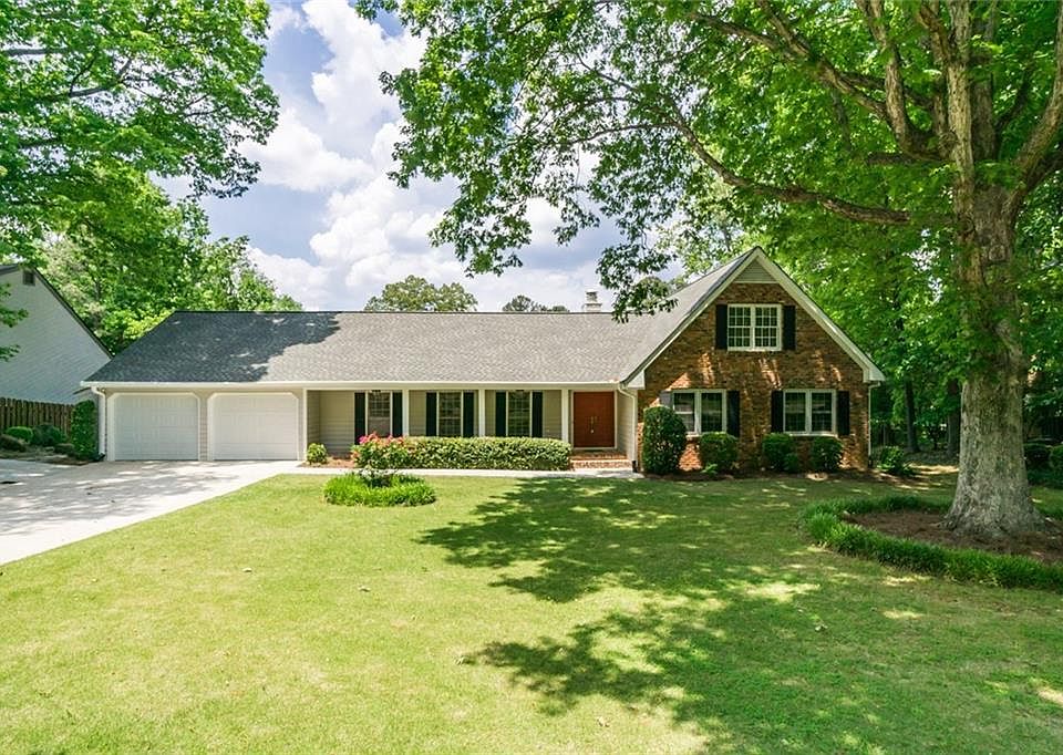 1st image of 3353 Turtle Lake Club Dr SE