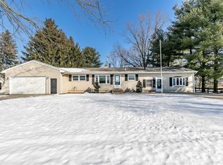 3370 Bluebush Rd, Monroe, MI 48162