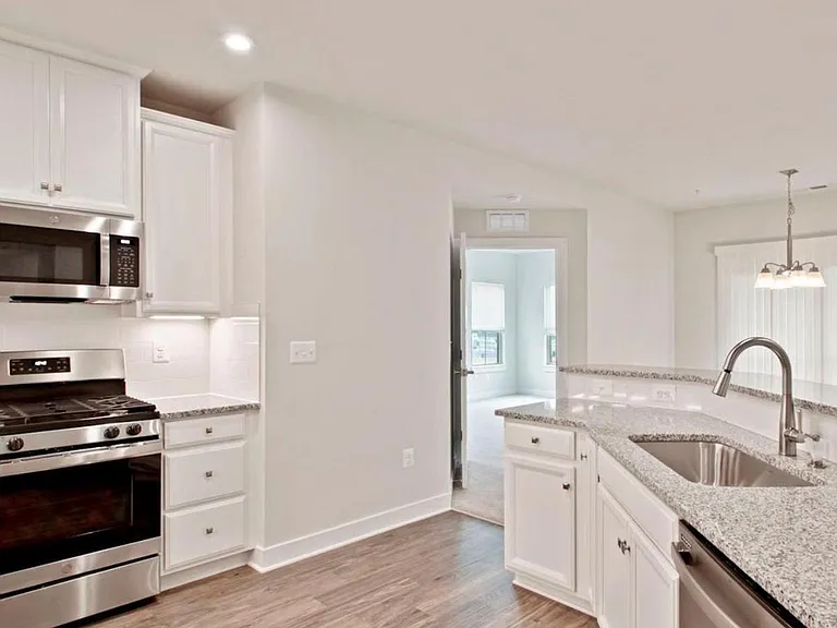 10010 Ruffian Way #R — Photo 18