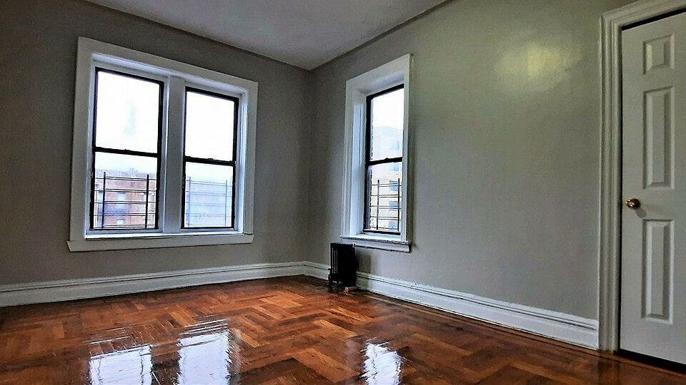 2nd image of 514 Rockaway Pkwy #D7