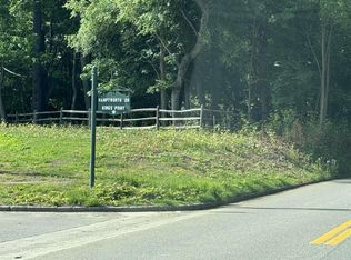 6 Kings Point Rd, Great Neck, NY 11024