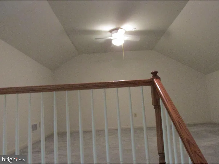 343 Glenn Rose Cir — Photo 11