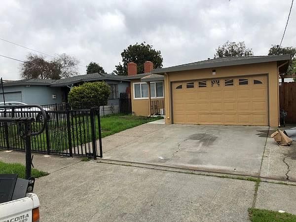 1st image of 136 S 22nd St