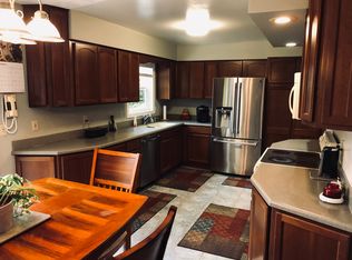 936 Marge Anne Dr, Traverse City, MI 49685