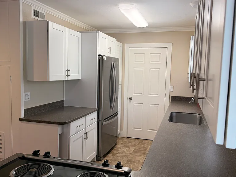 1906 Diamond Ct — Photo 16
