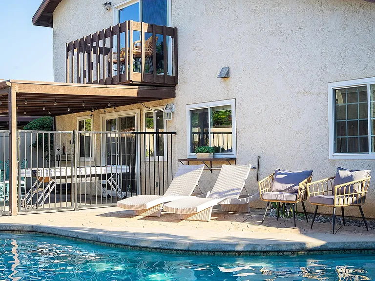 458 Las Brisas Dr — Photo 96