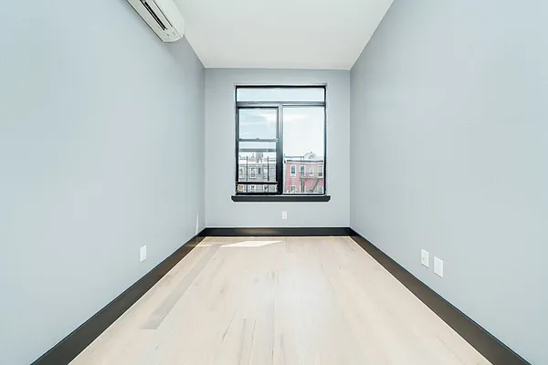 Rented by Hagstrom Management Inc | media 29