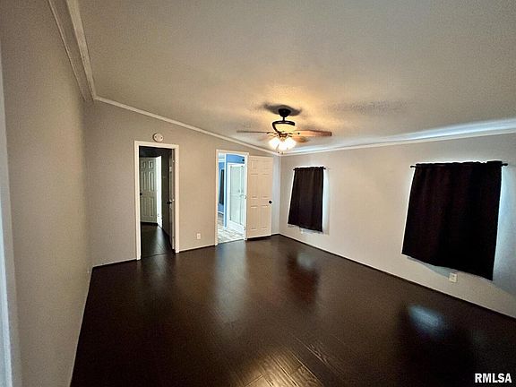 5th image of 1505 E Pickett Ln