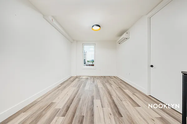 Rented by Nooklyn NYC LLC | media 87