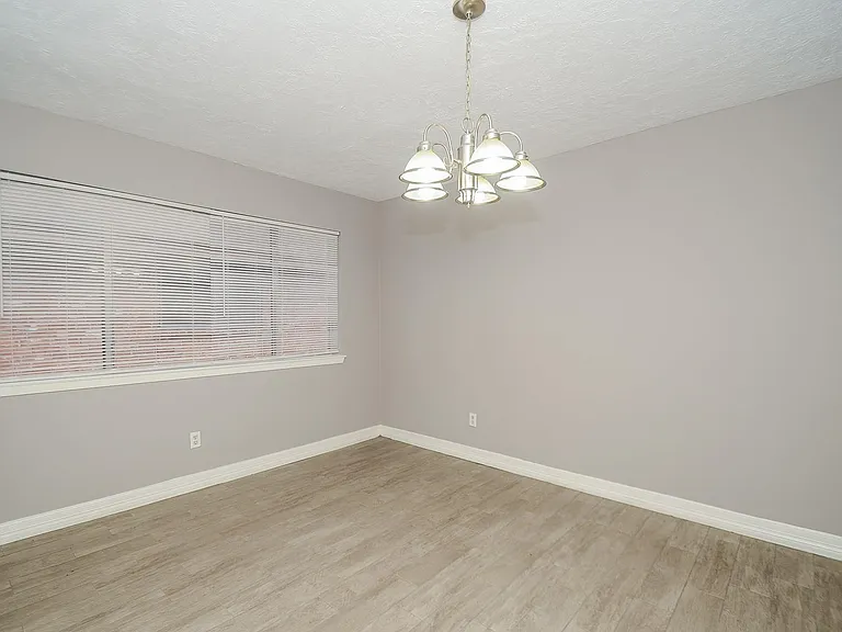 8319 Bird Run Dr — Photo 14