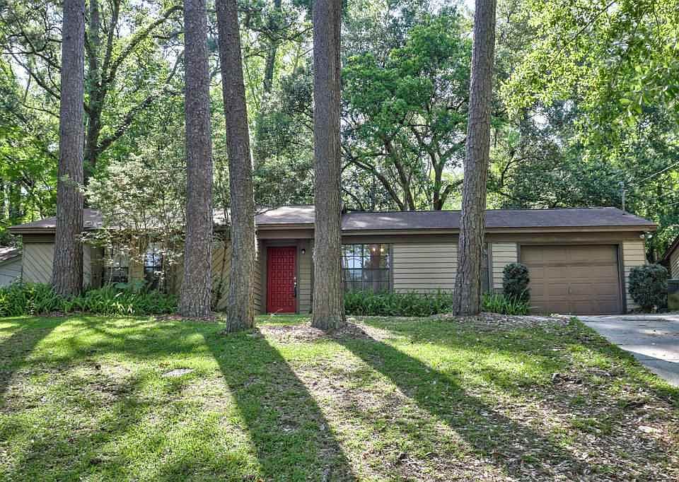 1st image of 2448 Lanrell Dr