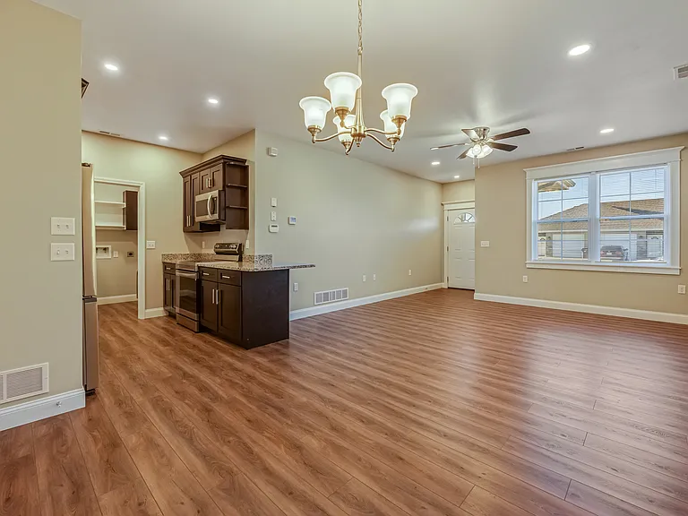 3454 Ammon Dr — Photo 7