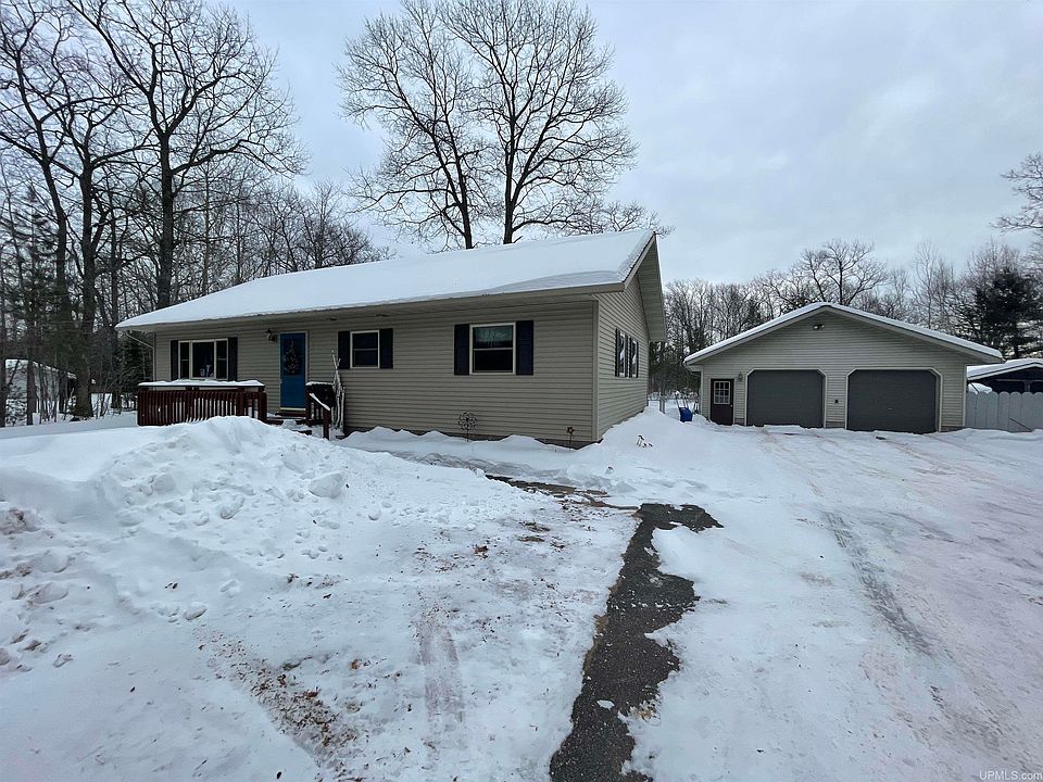 1st image of 14 Arrowhead Dr