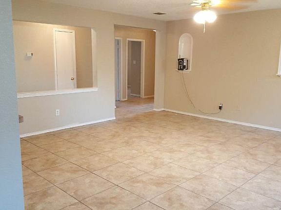 3rd image of 528 Nance Dr