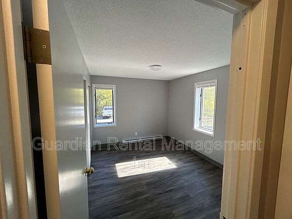 3rd image of 117 Centennial Dr APT 5