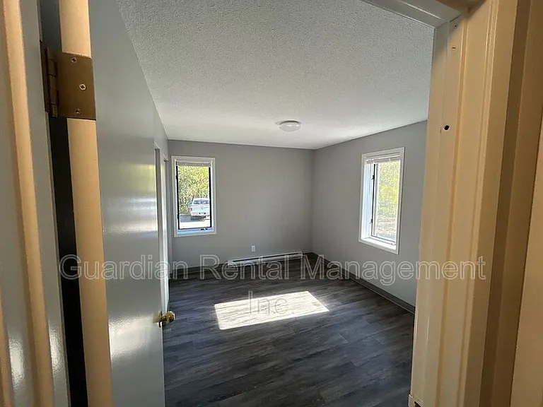 117 Centennial Dr #5 — Photo 3