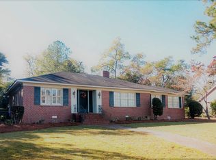 207 Broad St, Hawkinsville, GA 31036