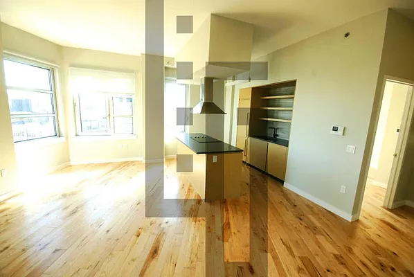 Rented by Loom Group | media 27