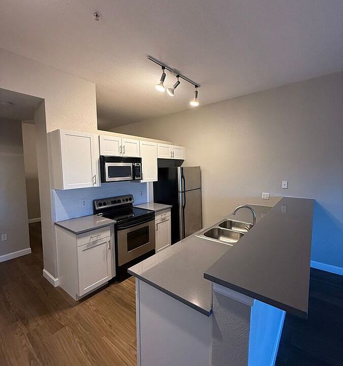 1st image of 15475 E Andrews Dr #315