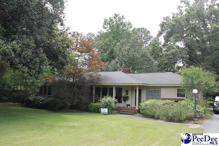 1st image of 212 Pecan Dr