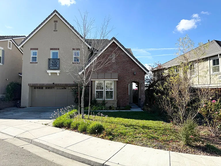 3508 Corsica Ct — Photo 1
