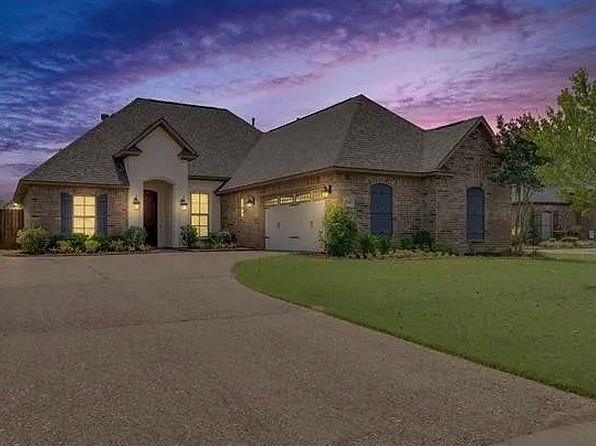 234 Arrowhead Dr