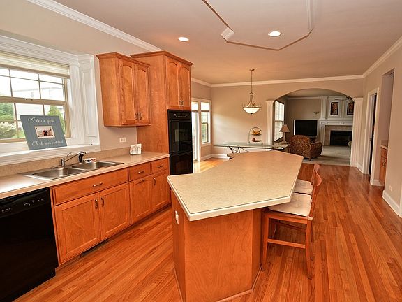 5th image of 25805 W Pastoral Dr