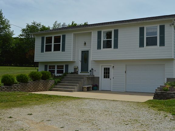 2nd image of 864 Crider Ln