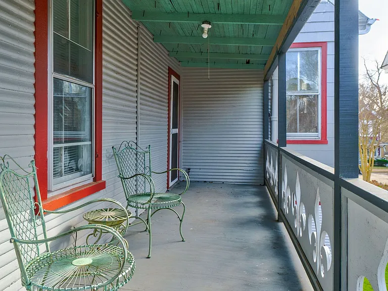338 Main St #B — Photo 19