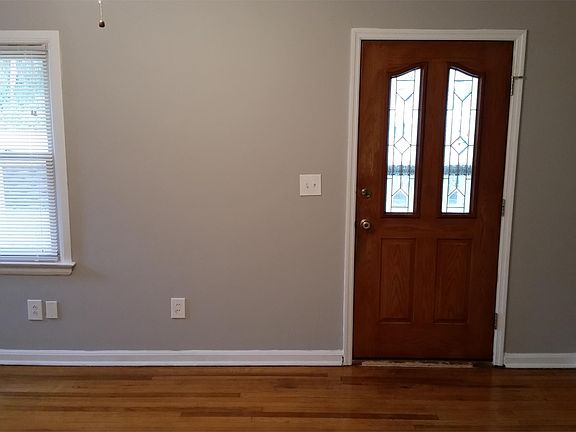 2nd image of 4602 Young St