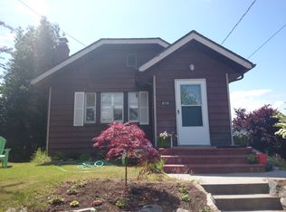 8735 16th Ave NW, Seattle, WA 98117