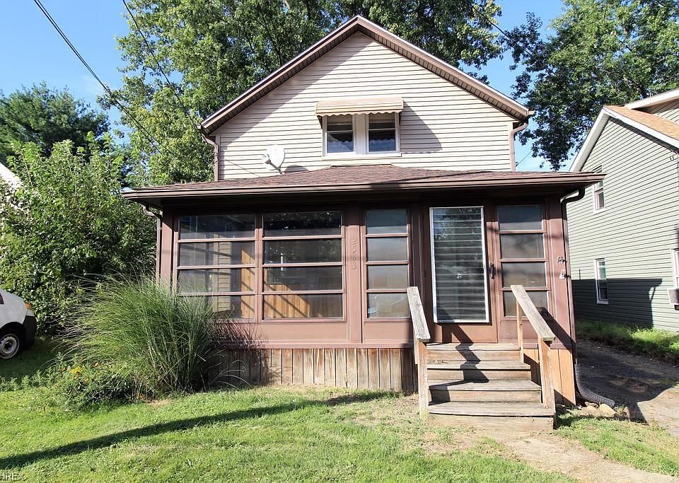 1st image of 2583 Catherine Ave