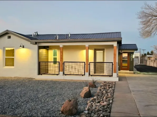 505 Los Arboles Ave NW, Albuquerque, NM 87107