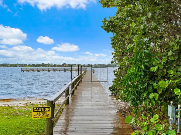 1800 SE Saint Lucie Boulevard #7-205, Stuart, FL 34996