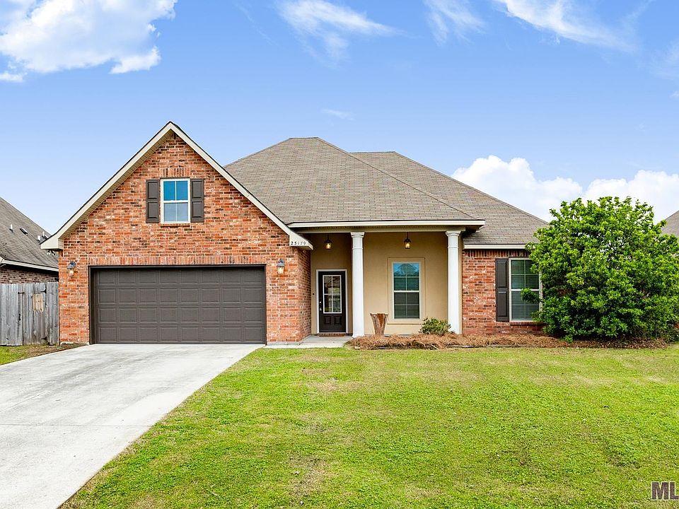 1st image of 23179 Apricot Dr
