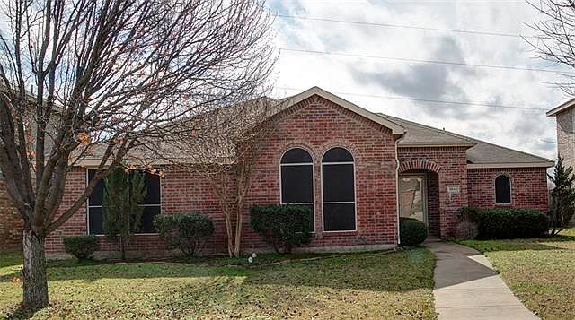 1st image of 2644 Saint Andrews Dr