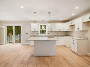 140 N Walker St #311, Taunton, MA 02780