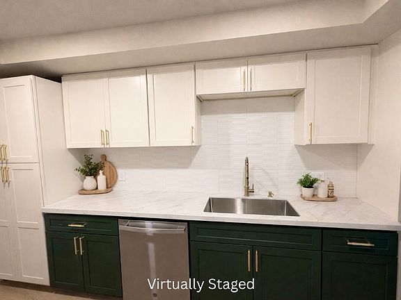 3rd image of 10770 National Blvd
