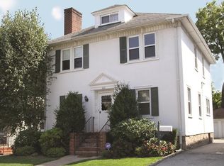 242 Sickles Ave, New Rochelle, NY 10801